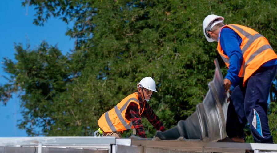 Professional gutter cleaning in Shingleton, MI